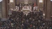 Il mondo si ferma in preghiera