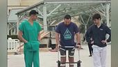 Paralizzato torna a camminare