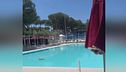 Cloro in piscina, bimbi in ospedale