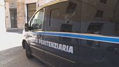 Corinaldo, perché era senza scorta?