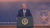 Trump, "Dal primo agosto dazi al 30%"