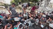 Gaza, Idf autorizza lancio di cibo