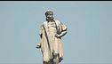 "Abbattiamo la statua di Colombo"