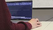 Muore davanti al pc, sfida social?