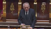 Francia, premier a rischio sfiducia