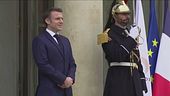 Francia senza governo, rischio caos