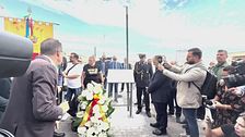 Una targa in memoria, "Basta armi in nome di Francesco"