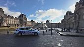 Louvre, i ladri incastrati dal dna