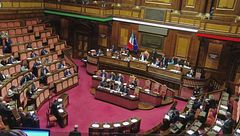 Pioggia di emendamenti alla manovra