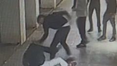 Ragazzo rapinato, resterà invalido