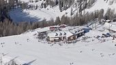 Freddo e neve, si torna a sciare