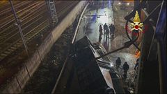 Strage del bus, sette indagati