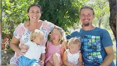 Bimbi del bosco, "non sanno leggere"