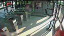 Stupra due minorenni, arrestato