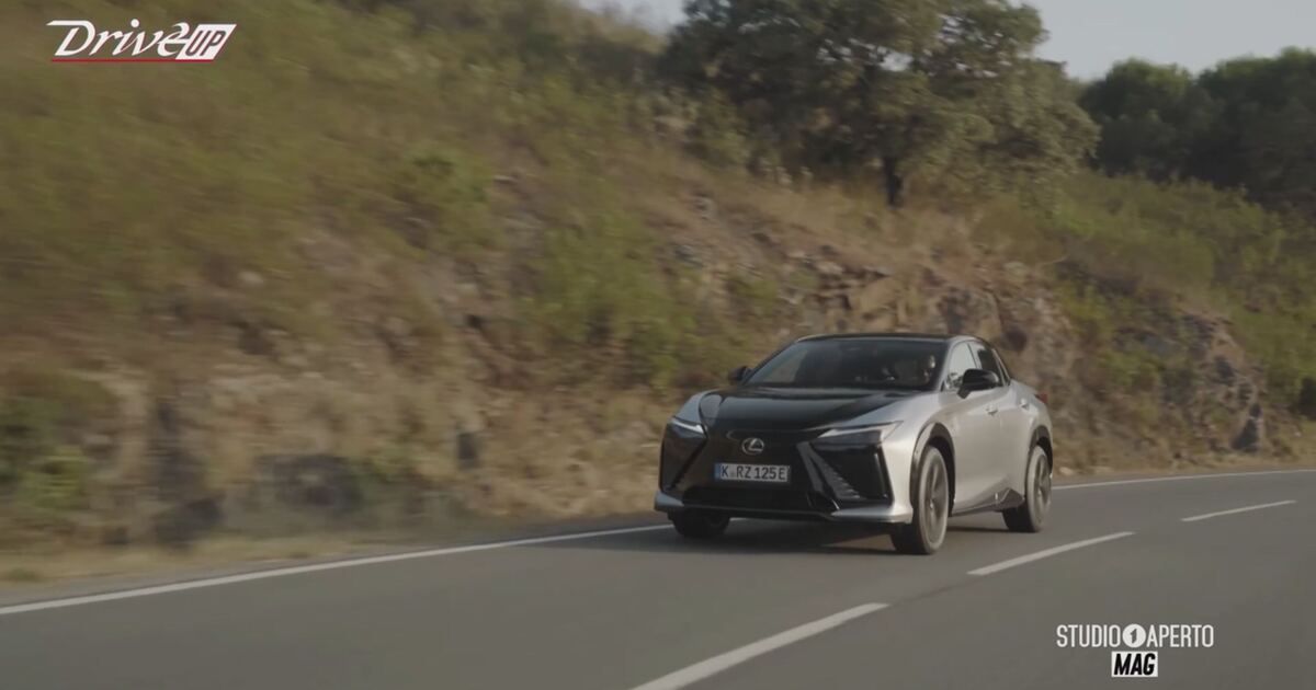 Studio Aperto MAG: La prova del nuovo Lexus RZ in Portogallo Video ...