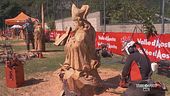 La gara di sculture con motosega