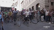 In sella a bici vintage