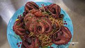 Un ristorante famoso per i suoi piatti a base di pesce e per la sua chef