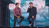 Gianluca Ginobile e Michele Bravi in "Giudizi universali"