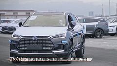 L'editoriale: in Cina è guerra dei prezzi sulle auto elettriche