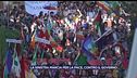 La sinistra marcia per la pace contro il Governo