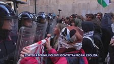 Corteo a Torino, violenti scontri tra Pro-Palestina e polizia