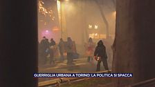 Guerriglia urbana a Torino: la politica si spacca