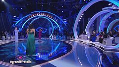 Le opinioni della Casa e dello Studio sullo scontro tra le due Casalinghe