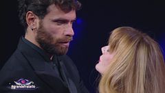 Il faccia a faccia tra Domenico D'Alterio e l'ex compagna Valentina