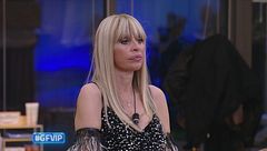 Adriana Volpe e Alessandra Mussolini sono le prime due VIP salve al televoto