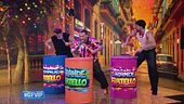 L'esibizione degli uomini su un medley di Ricky Martin
