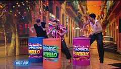 L'esibizione degli uomini su un medley di Ricky Martin