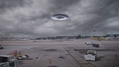 Ep. 9 - Speciale ufo: visitano la terra?