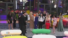 L'ingresso di Laura Maddaloni e Giorgia Villa e Antonino Spinalbese e Andrea Tabanelli