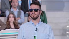 Lunedì 13 aprile, Canale 5