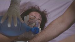 Hatice lotta la vita e la morte