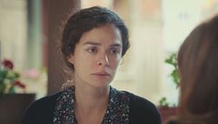 Confidenze tra Bahar e la signora Fazilet