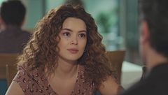 Sirin si confida con Arif