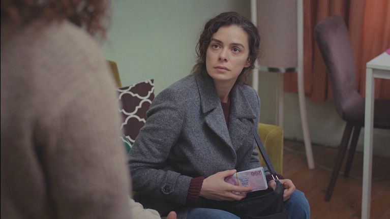 La forza di una donna: Alta tensione tra Bahar e Sirin Video