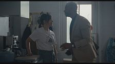 Trailer - On the rocks