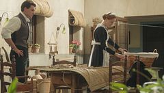 Curro in difesa della madre