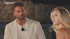 Lucia e Rosario: il falò di confronto anticipato