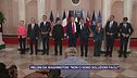 Ultim'ora: la foto di Donald Trump con Volodymyr Zelensky e gli altri leader europei