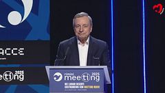 Mario Draghi bacchetta l'Europa