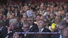 Giorgia Meloni al centro dell'attenzione generale