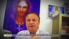 Attenti ai guru: il santone che promette di guarire con il raggio verde