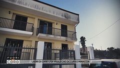 Ladri di case: l'ex vigile che occupa e minaccia