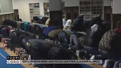 Giù le mani dai bimbi: quei piccoli usati per la guerra islamica