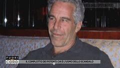 Il complotto dei potenti: chi è l'uomo dello scandalo