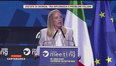 L'estate di Giorgia Meloni: tra diplomazia e problemi italiani
